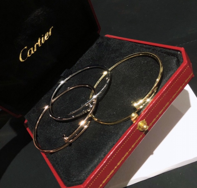 Cartier Juste un clou Bracelet Small Model