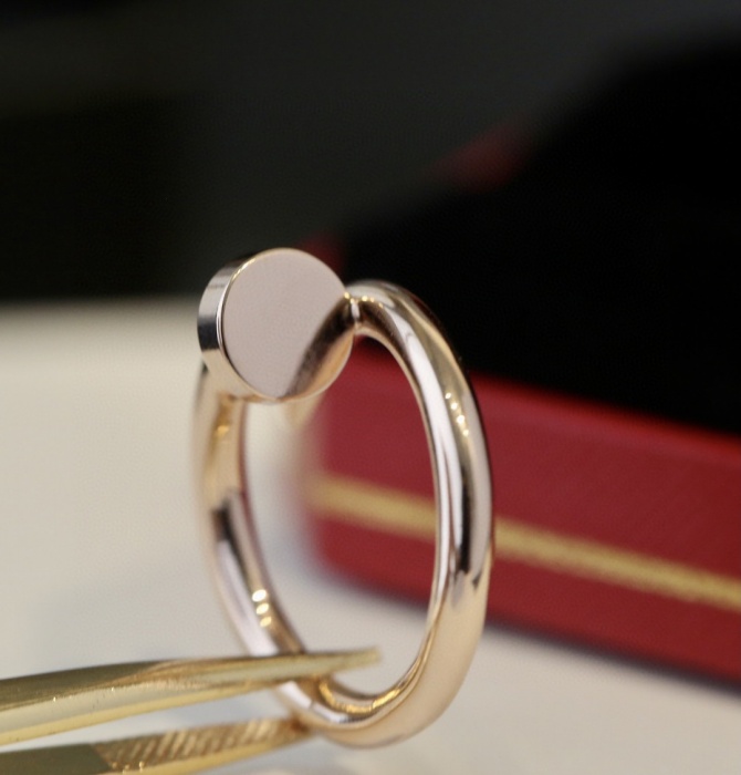 Cartier Juste un Clou Ring