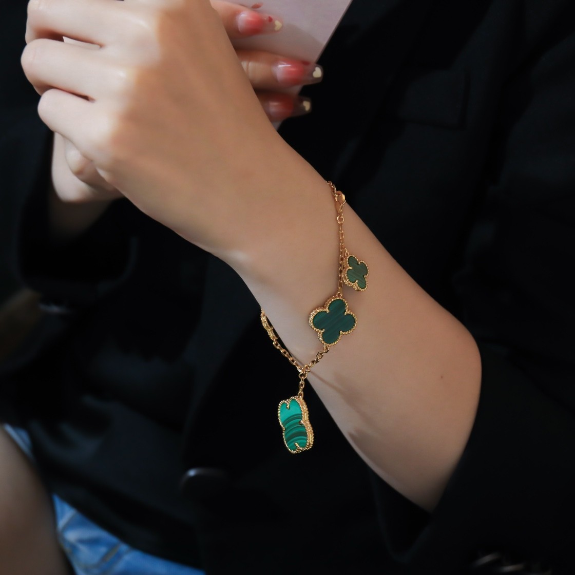 Van Cleef & Arpels Magic Alhambra bracelet, 5 motifs