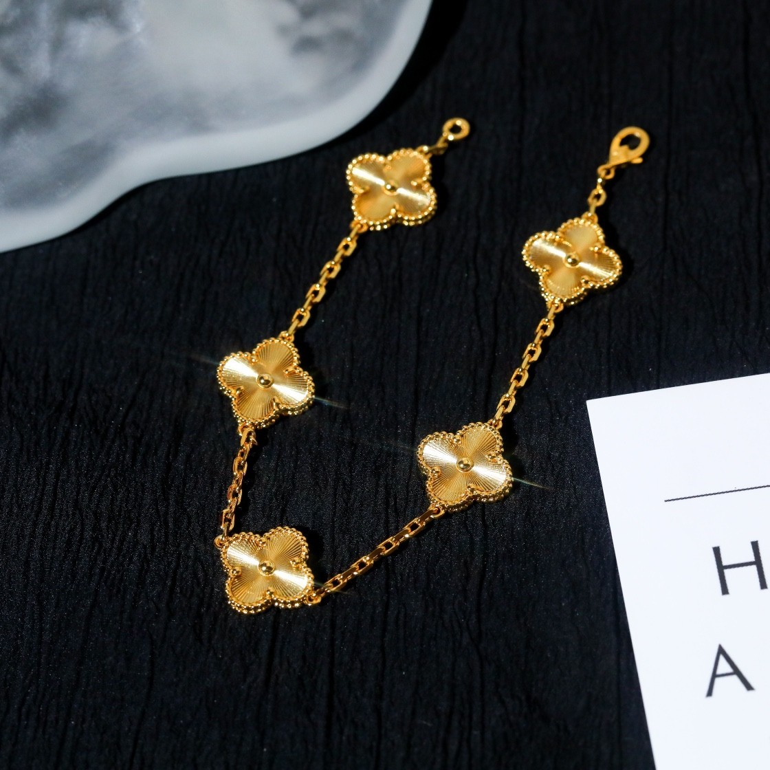 Van Cleef & Arpels Vintage Alhambra Bracelet, 5 Motifs 18k Gold